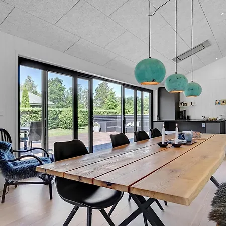 Feriehus Lovely In Grenaa With Wifi