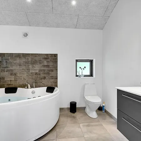 Lovely In Grenaa With Wifi Grenå